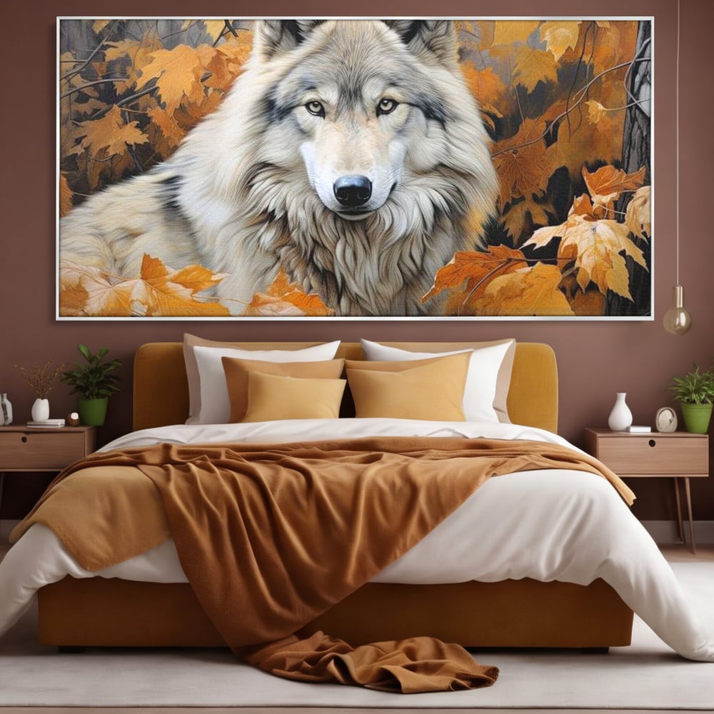 Tablou canvas cu tablou canvas cu lup in toamna, in rama de aluminiu argintiu, pe perete intr-un dormitor